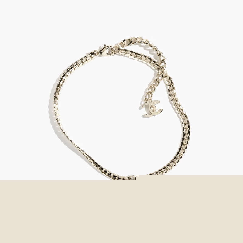 Ba*len*cia*ga necklaces